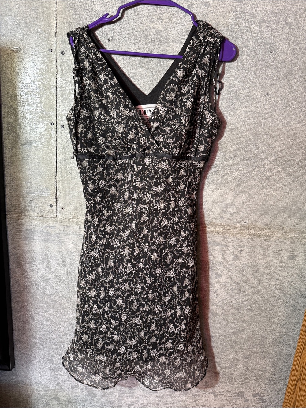 Sleeveless Black Floral Midi Dress